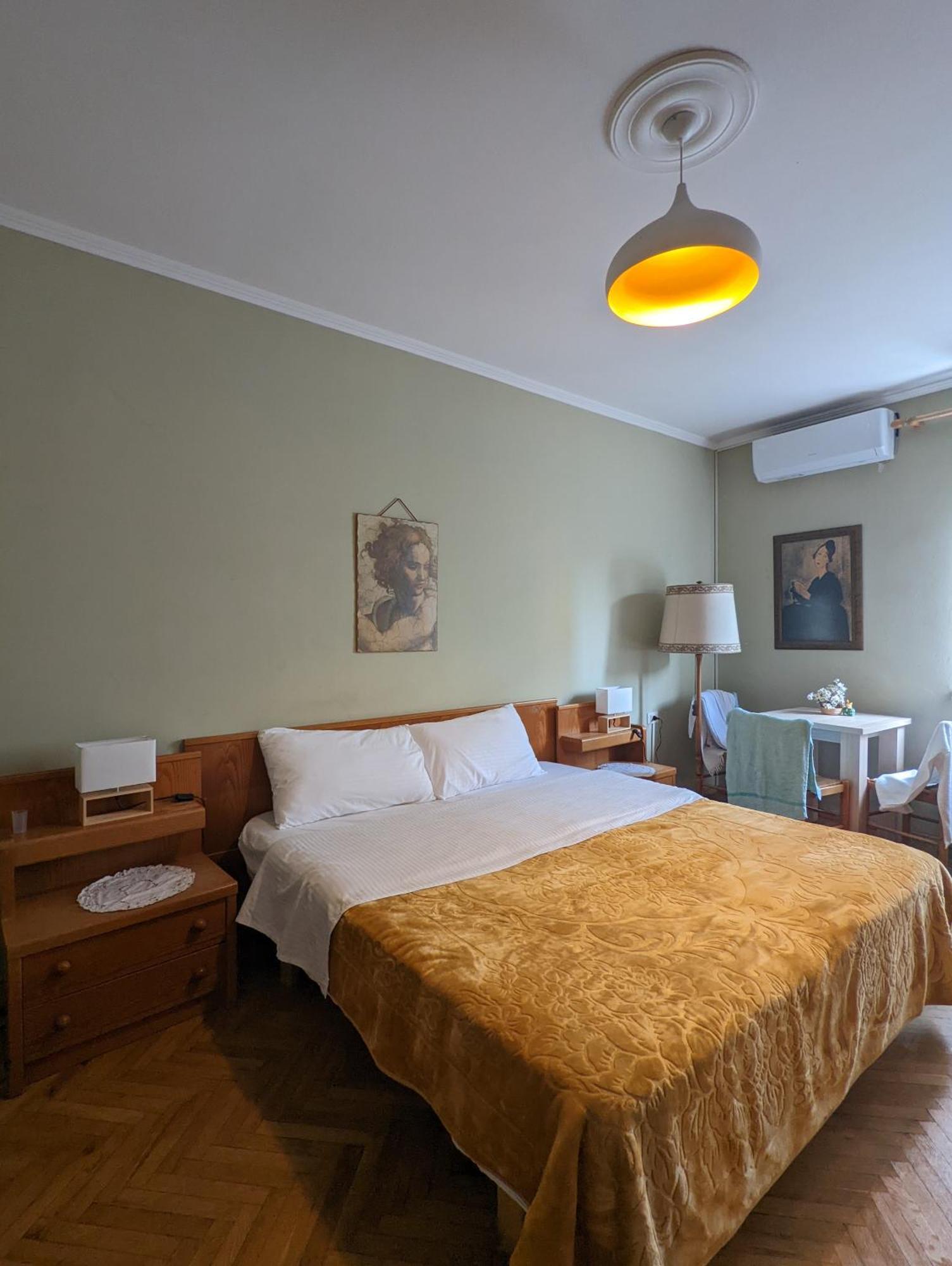 Vintage Apartment In Center Tiran Dış mekan fotoğraf